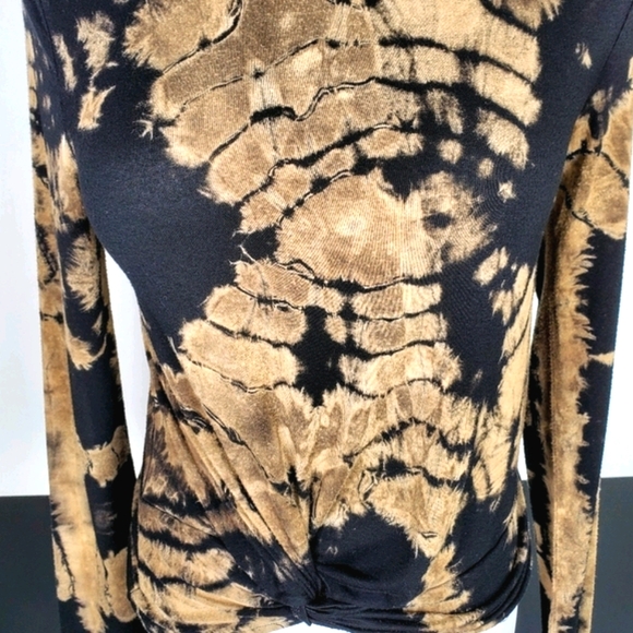 Custom Reverse Tiedye Long Sleeve Tee - Picture 4 of 12